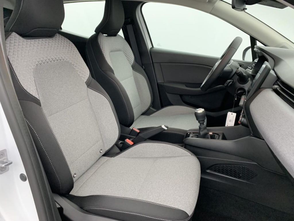 RENAULT Clio TCE 90 CH GSR2 EVOLUTION - ref: 1-365302 - Photo 9