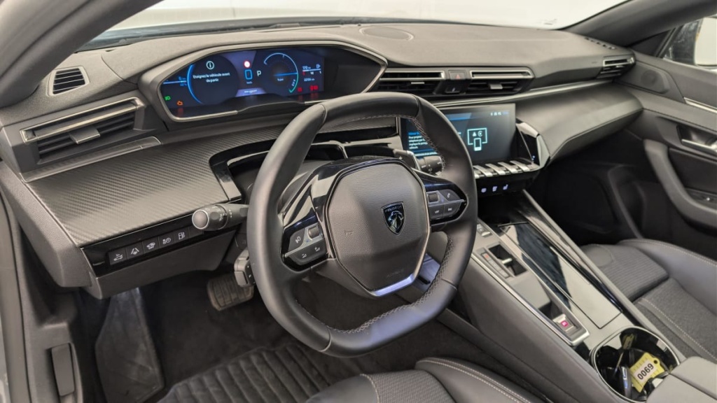 PEUGEOT 508 SW Hybrid 225 e-EAT8 Allure - ref: 1-365309 - Photo 15