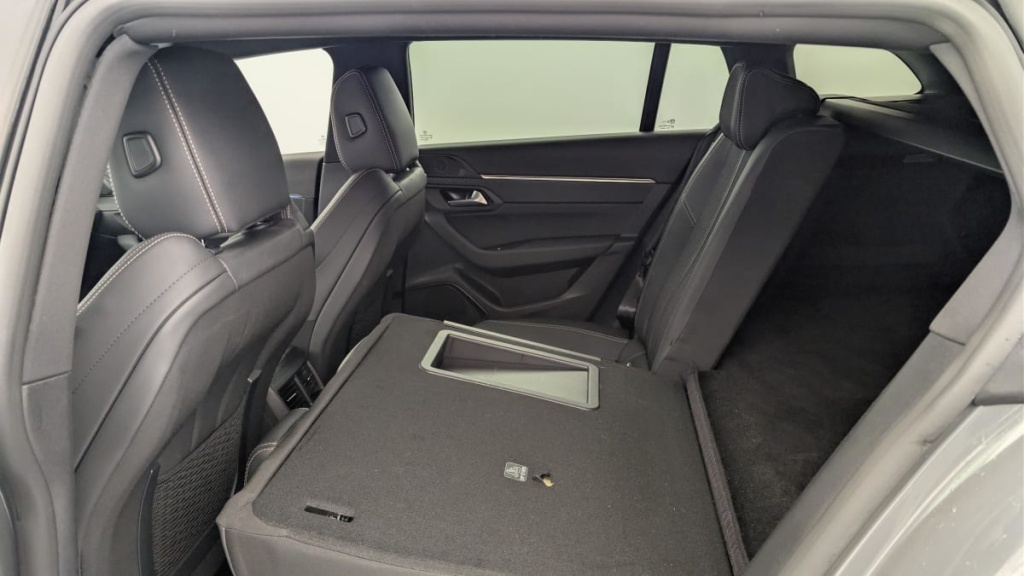 PEUGEOT 508 SW Hybrid 225 e-EAT8 Allure - ref: 1-365310 - Photo 12