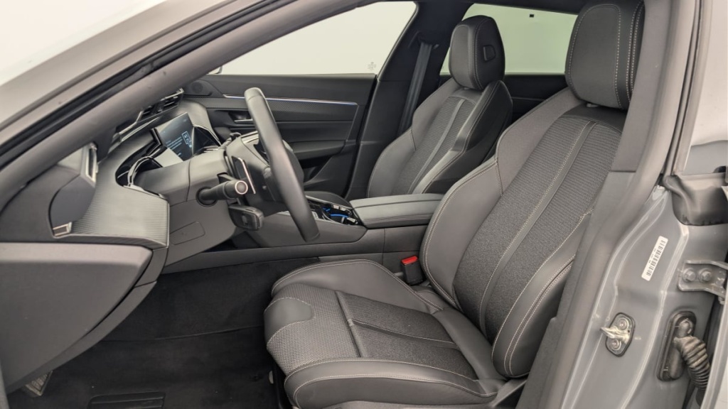 PEUGEOT 508 SW Hybrid 225 e-EAT8 Allure - ref: 1-365310 - Photo 16