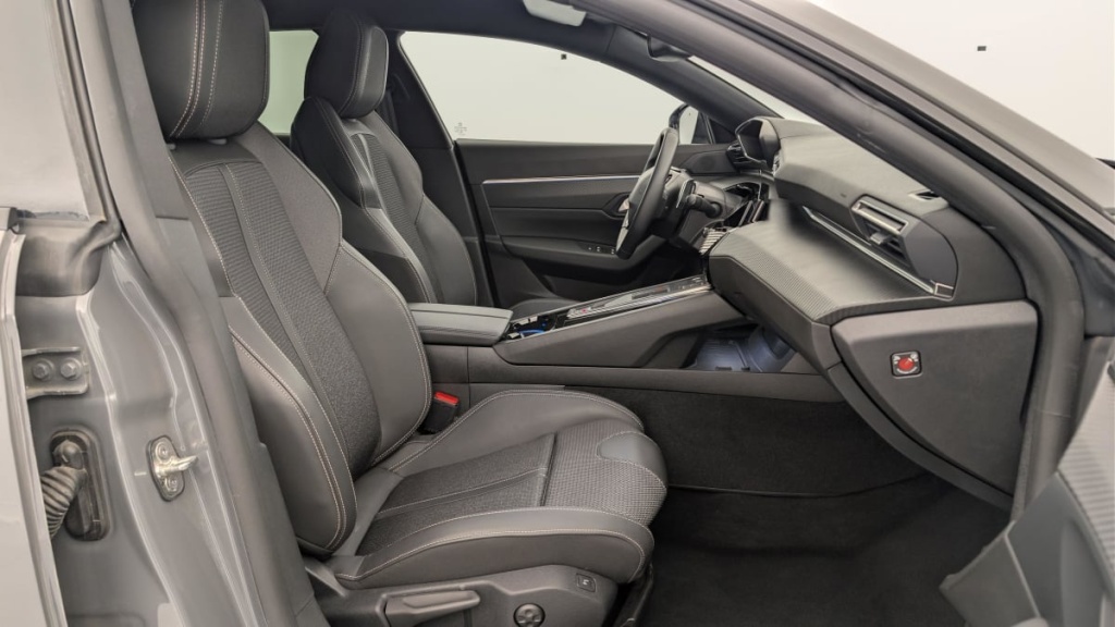 PEUGEOT 508 SW Hybrid 225 e-EAT8 Allure - ref: 1-365312 - Photo 9