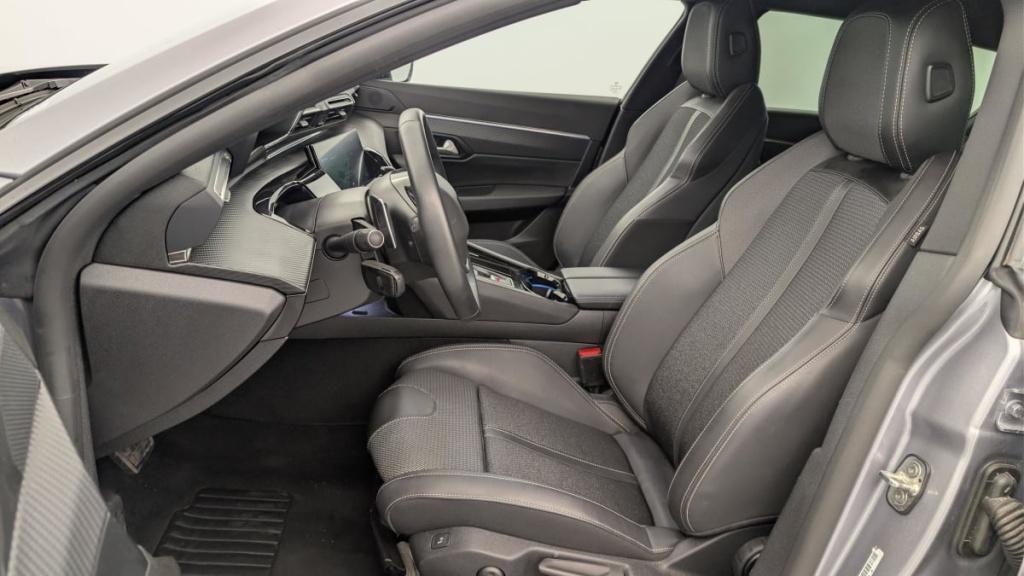 PEUGEOT 508 SW Hybrid 225 e-EAT8 Allure - ref: 1-365314 - Photo 16