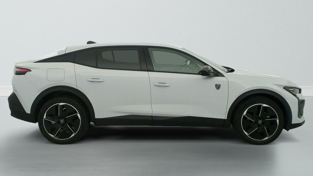 PEUGEOT 408 Hybrid 145 e-DCS6 GT - ref: 1-365320 - Photo 8