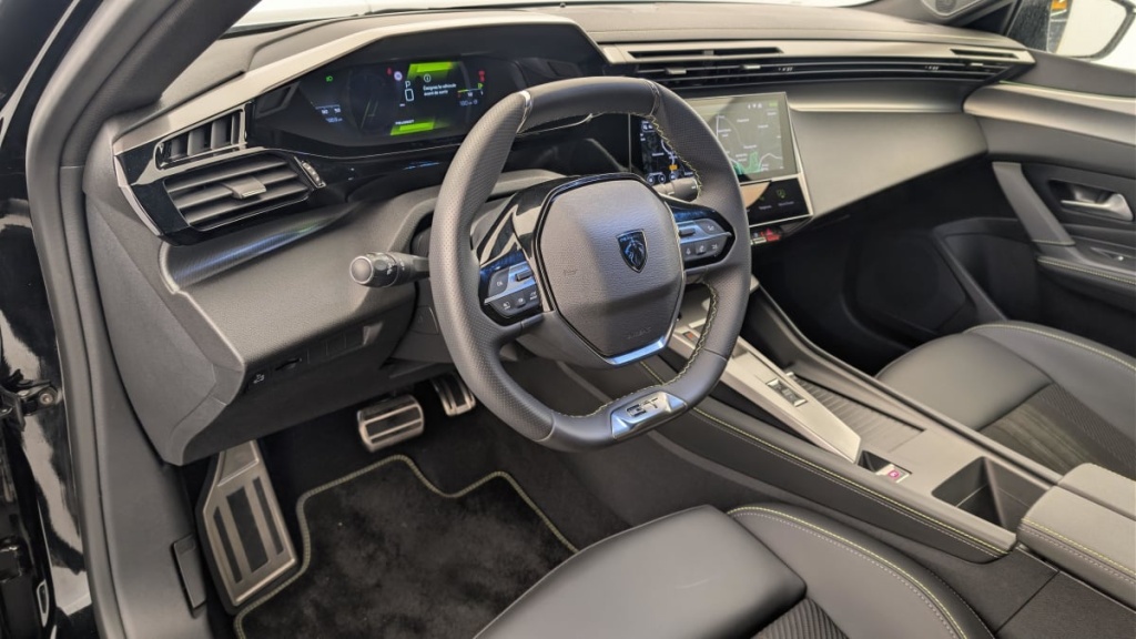 PEUGEOT 408 Hybrid 145 e-DCS6 GT - ref: 1-365322 - Photo 15