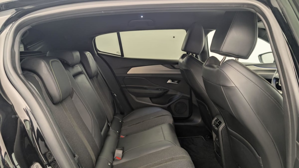 PEUGEOT 408 PHEV 225 e-EAT8 GT - ref: 1-365365 - Photo 10