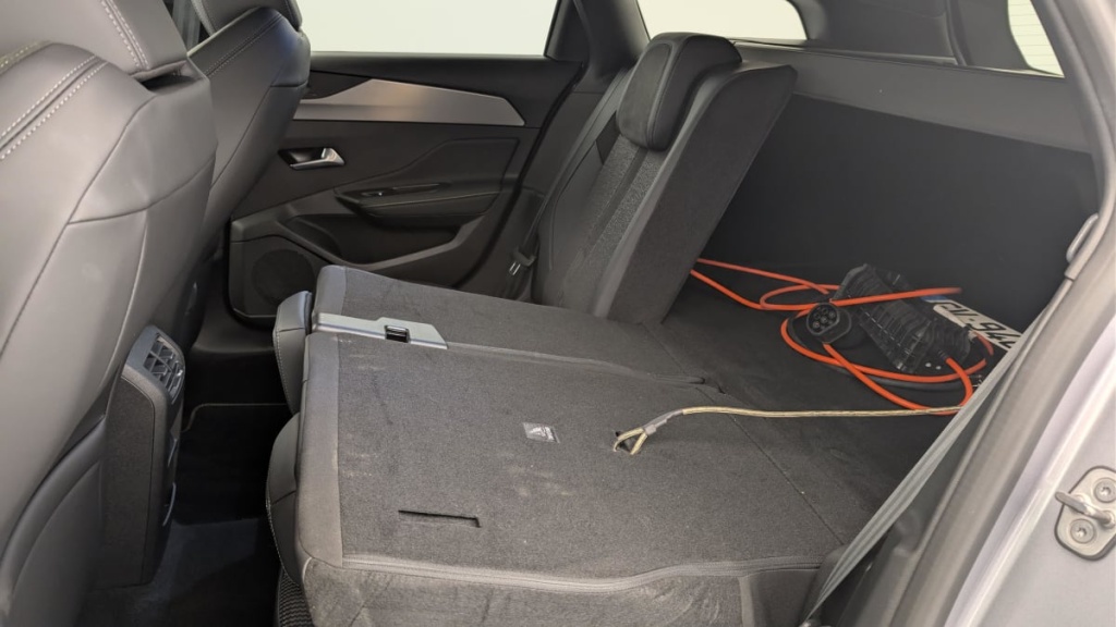 PEUGEOT 308 SW PHEV 225 e-EAT8 GT - ref: 1-365371 - Photo 12