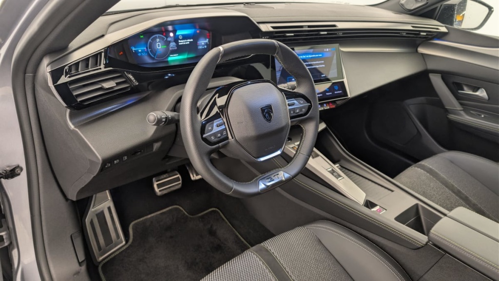 PEUGEOT 308 SW PHEV 225 e-EAT8 GT - ref: 1-365371 - Photo 15