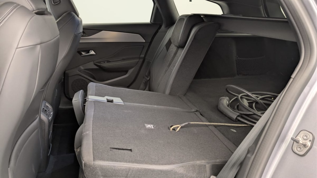 PEUGEOT 308 SW PHEV 225 e-EAT8 GT - ref: 1-365372 - Photo 12