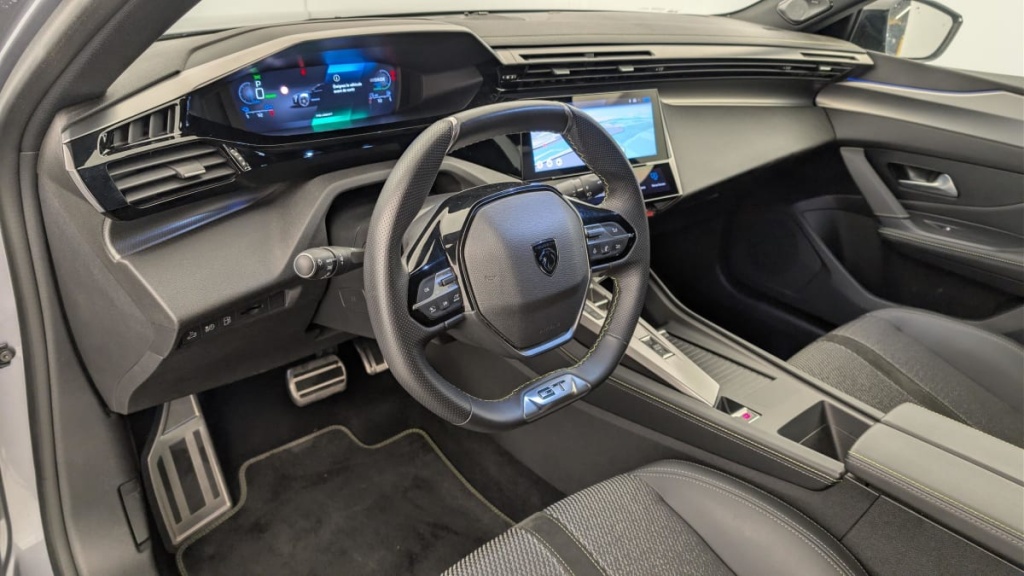 PEUGEOT 308 SW PHEV 225 e-EAT8 GT - ref: 1-365372 - Photo 15