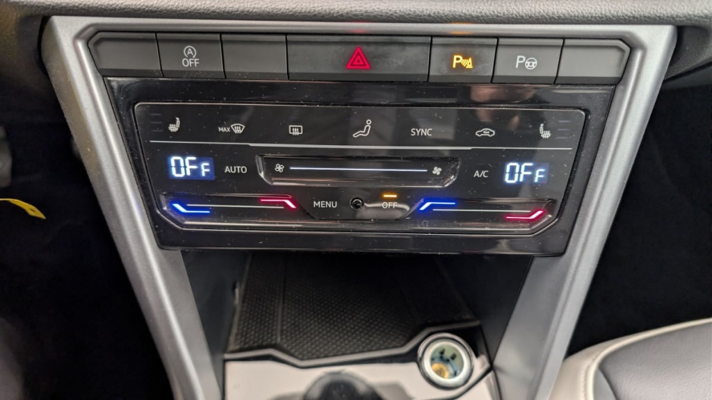 VOLKSWAGEN T-Roc Cabriolet 1.0 TSI 110 Start Stop BVM6 Style - ref: 1-366017 - Photo 20