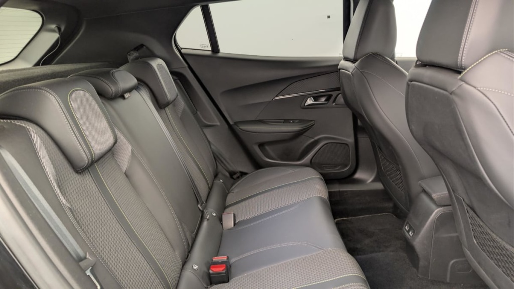 PEUGEOT 2008 136 ch GT - ref: 1-366060 - Photo 10