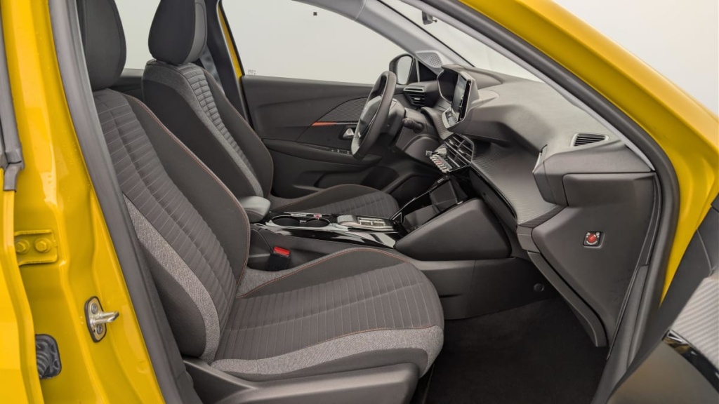 PEUGEOT 208 50 KWH 136CH ACTIVE - ref: 1-366068 - Photo 9