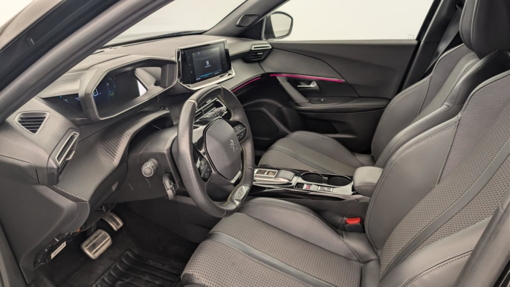 PEUGEOT 2008 136 ch GT - ref: 1-366092 - Photo 15