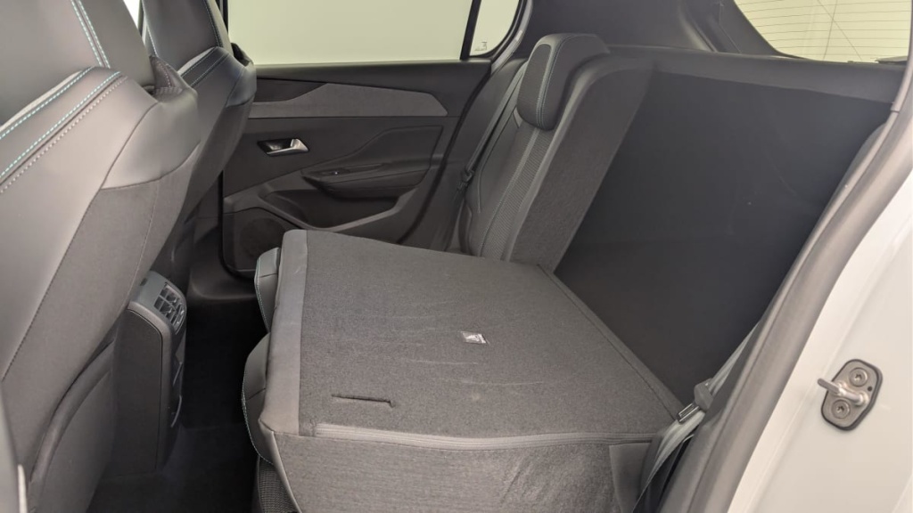 PEUGEOT 308 Hybrid 145 e-DCS6 Allure - ref: 1-366302 - Photo 12