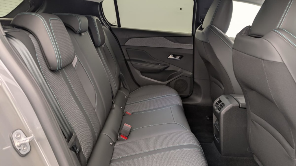 PEUGEOT 308 Hybrid 145 e-DCS6 Allure - ref: 1-366312 - Photo 10