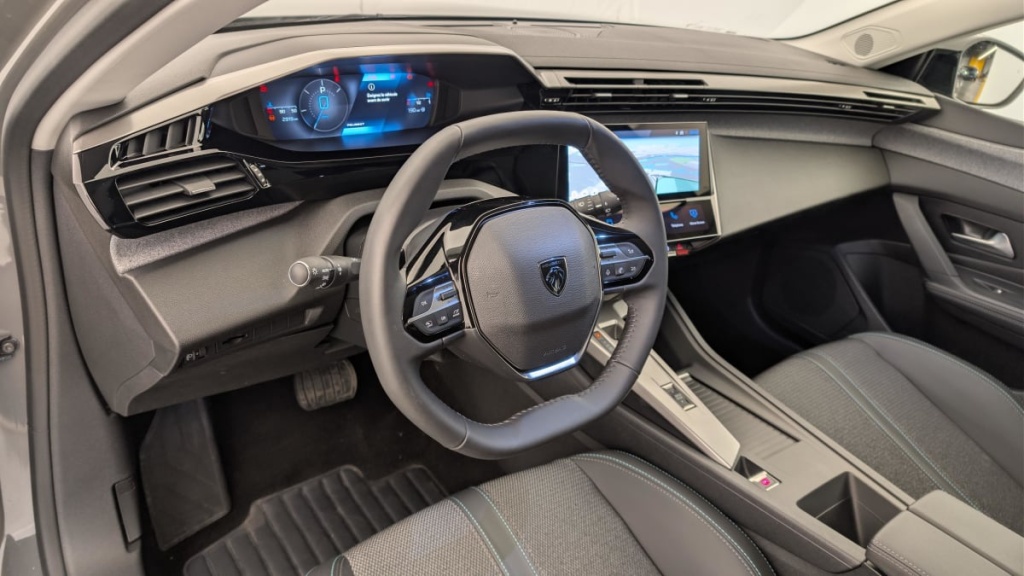 PEUGEOT 308 Hybrid 145 e-DCS6 Allure - ref: 1-366312 - Photo 15