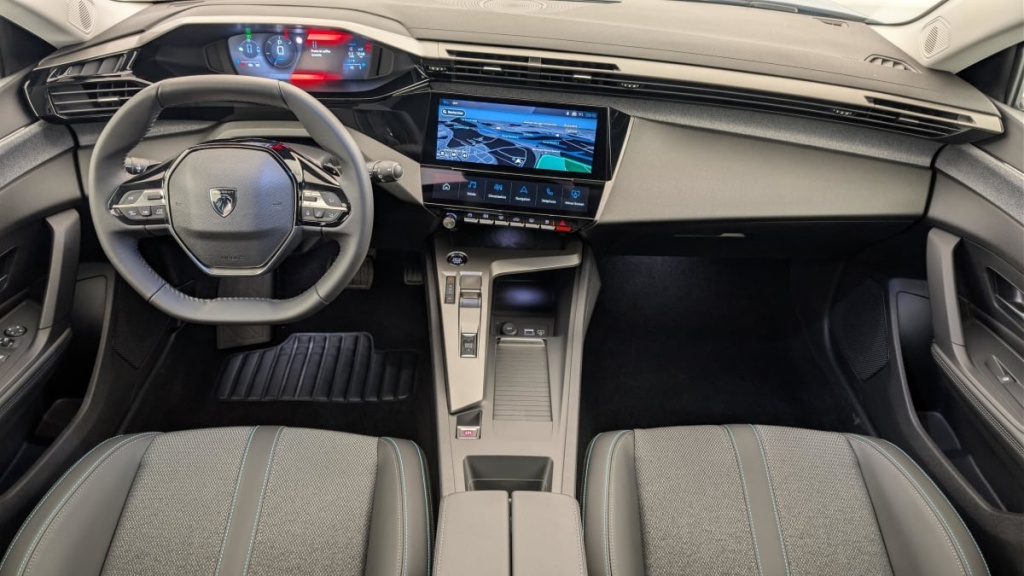 PEUGEOT 308 Hybrid 145 e-DCS6 Allure - ref: 1-366313 - Photo 13