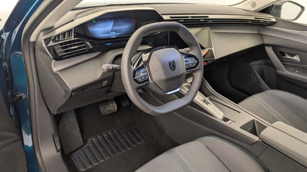 PEUGEOT 308 Hybrid 145 e-DCS6 Allure - ref: 1-366313 - Photo 15