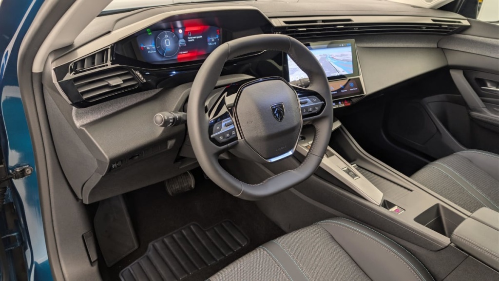 PEUGEOT 308 Hybrid 145 e-DCS6 Allure - ref: 1-366314 - Photo 15