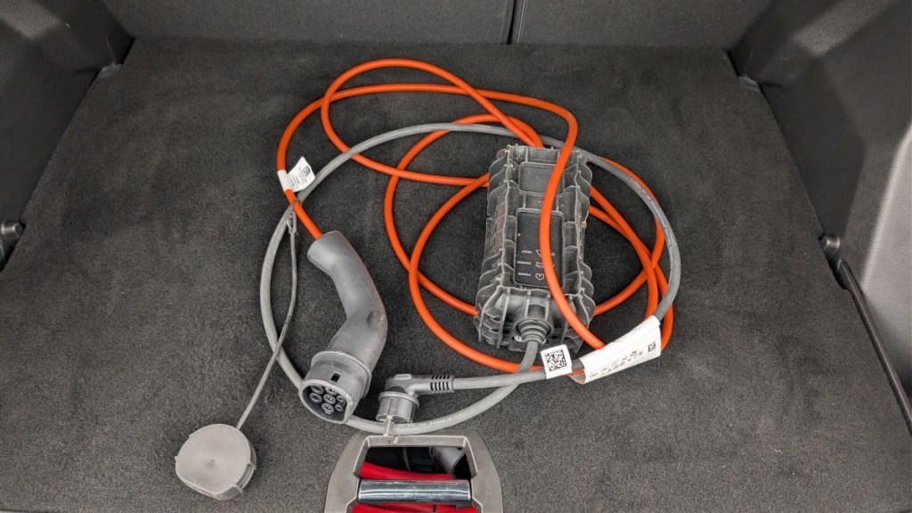 PEUGEOT 2008 50 kWh 136 ch GT - ref: 1-366539 - Photo 19