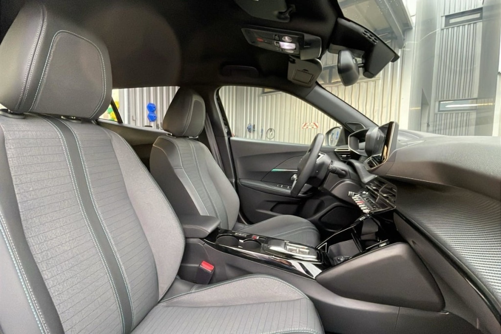 PEUGEOT 2008 136 CH ALLURE PACK - ref: 1-366549 - Photo 9