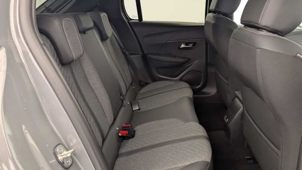 PEUGEOT 208 Hybrid 100 e-DCS6 Allure - ref: 1-366551 - Photo 10