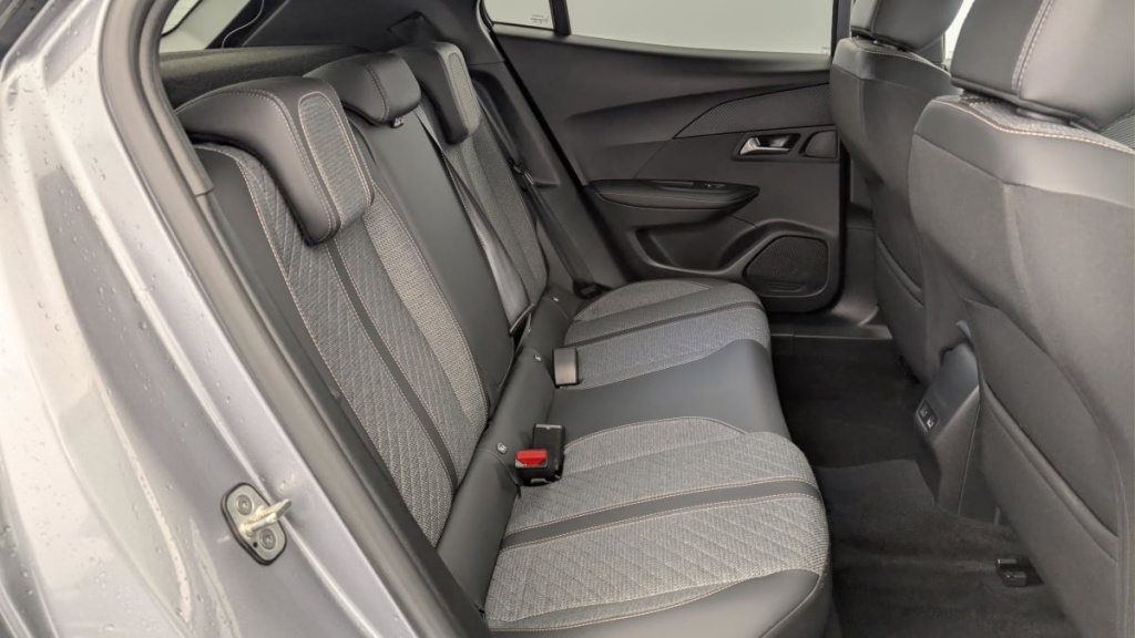 PEUGEOT 2008 100 S S BVM6 Allure - ref: 1-366612 - Photo 10