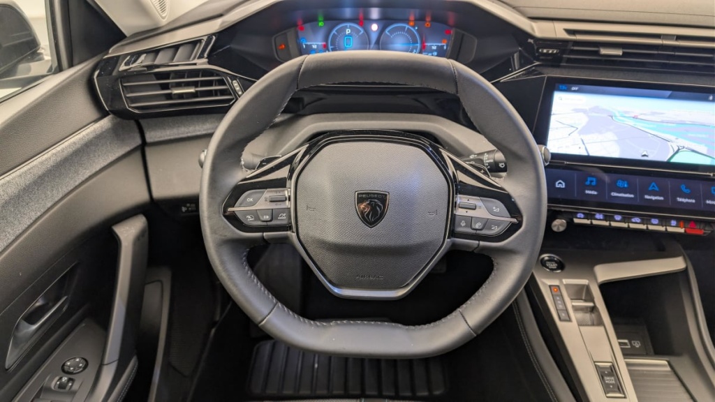 PEUGEOT 308 SW PHEV 180 e-EAT8 Allure - ref: 1-366784 - Photo 14