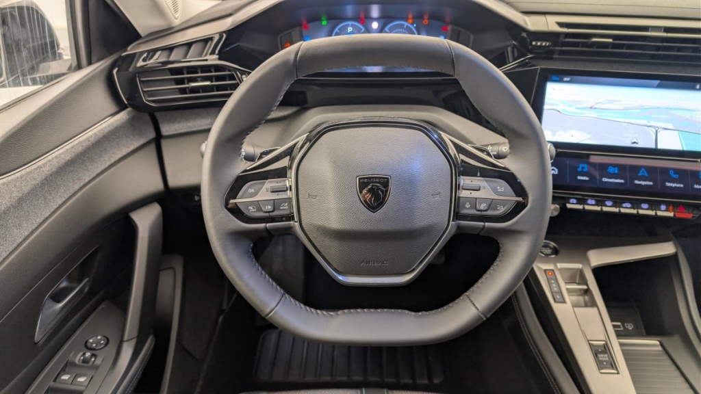 PEUGEOT 308 PHEV 180 e-EAT8 Allure - ref: 1-366827 - Photo 14