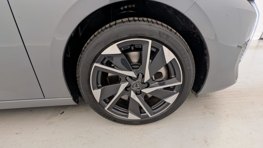 PEUGEOT 308 PHEV 180 e-EAT8 Allure - ref: 1-366828 - Photo 14