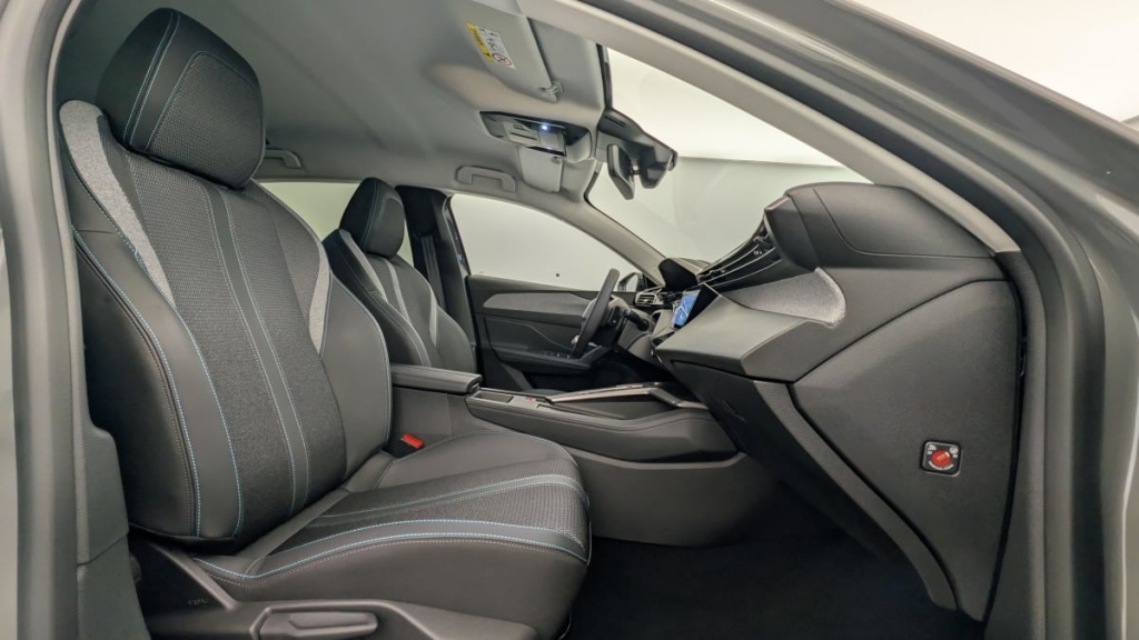 PEUGEOT 308 PHEV 180 e-EAT8 Allure - ref: 1-366828 - Photo 9