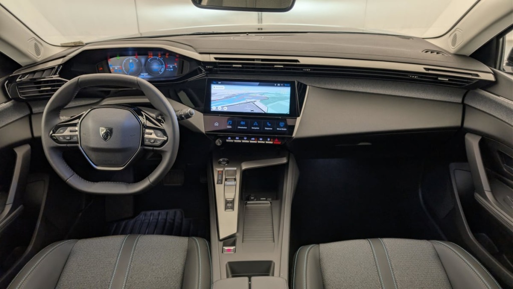 PEUGEOT 308 PHEV 180 e-EAT8 Allure - ref: 1-366829 - Photo 13