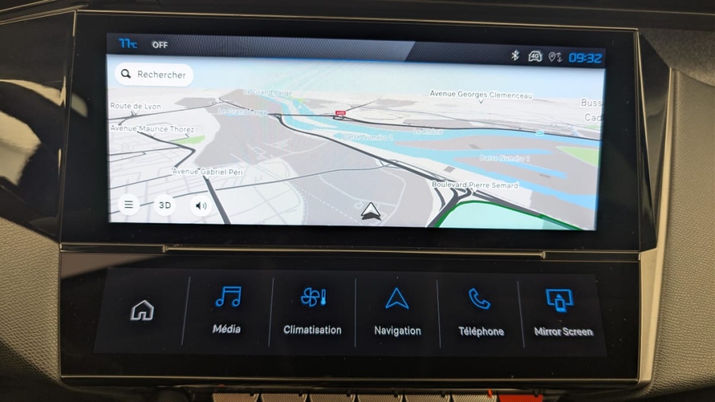 PEUGEOT 308 PHEV 180 e-EAT8 Allure - ref: 1-366830 - Photo 17