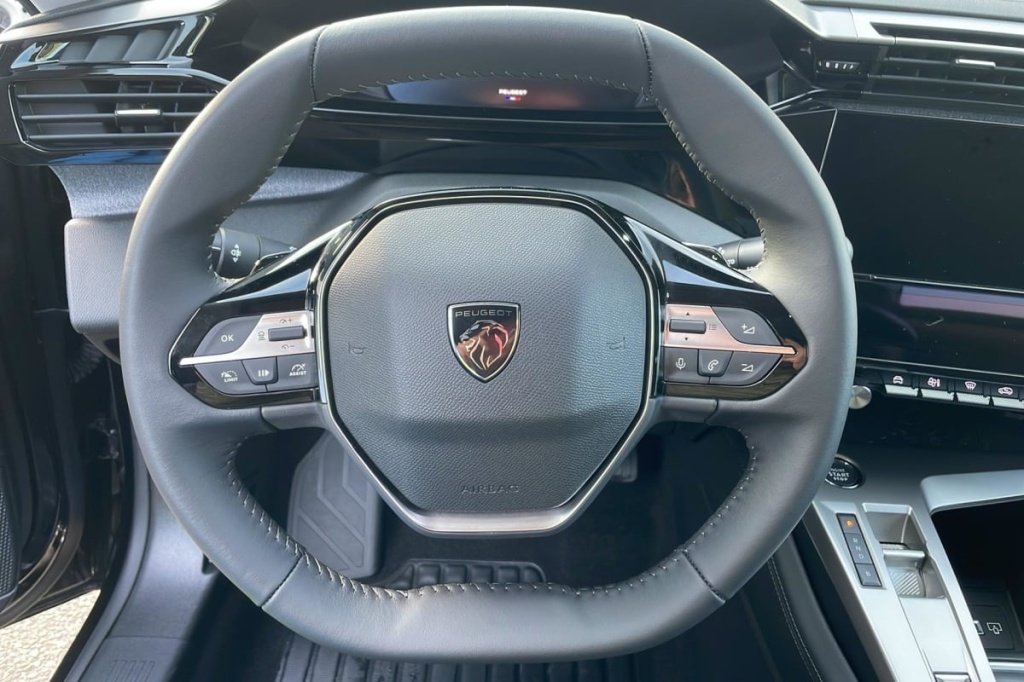 PEUGEOT 308 PHEV 180 e-EAT8 Allure - ref: 1-366831 - Photo 14