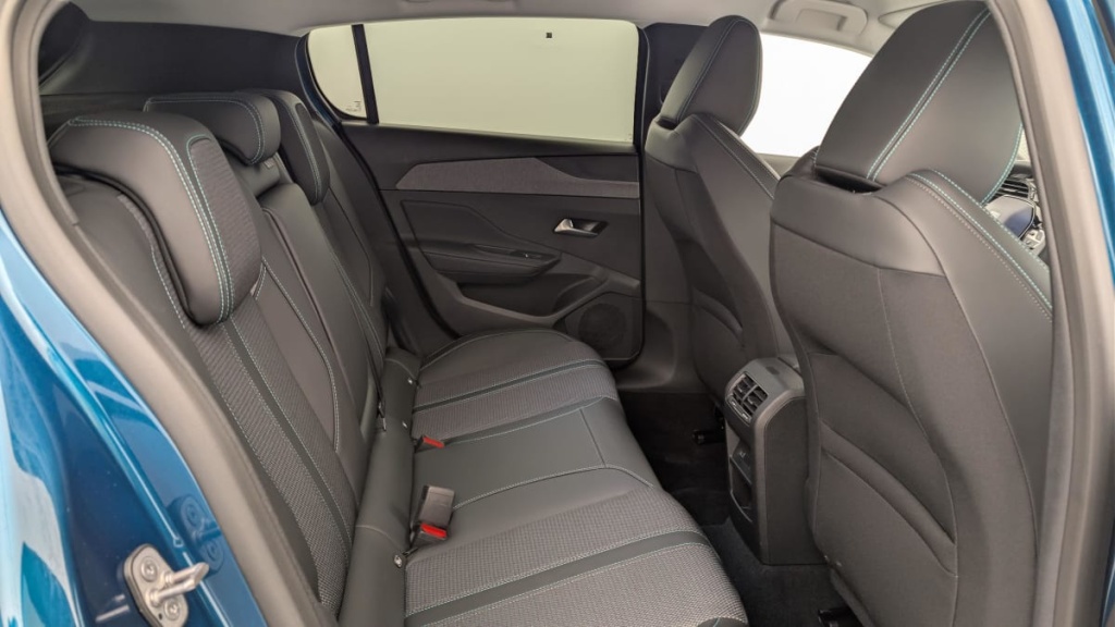 PEUGEOT 308 PHEV 180 e-EAT8 Allure - ref: 1-366832 - Photo 10