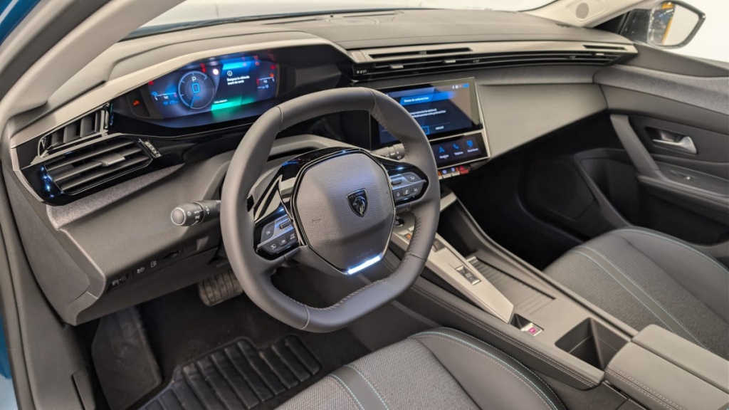 PEUGEOT 308 PHEV 180 e-EAT8 Allure - ref: 1-366832 - Photo 15