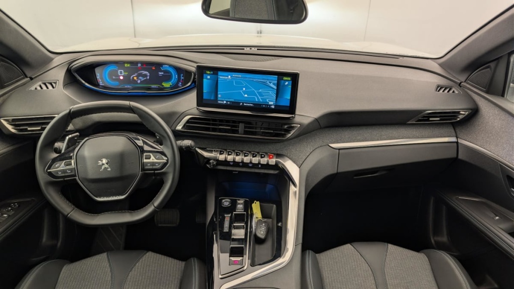 PEUGEOT 3008 Hybrid 225 e-EAT8 Allure Pack - ref: 1-366901 - Photo 13