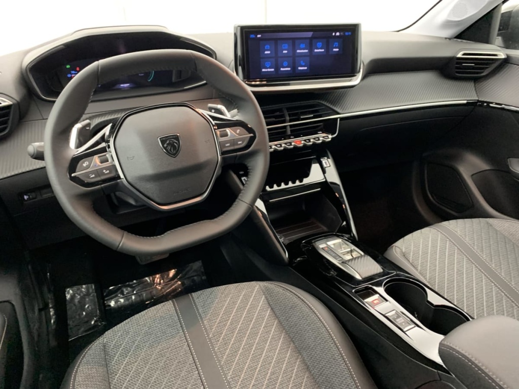 PEUGEOT 208 Hybrid 110 e-DCS6 Allure - ref: 1-366921 - Photo 14