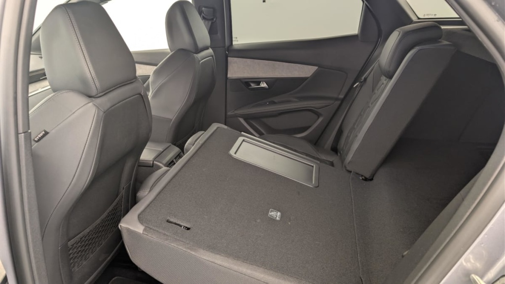 PEUGEOT 3008 Hybrid 225 e-EAT8 GT - ref: 1-366999 - Photo 12