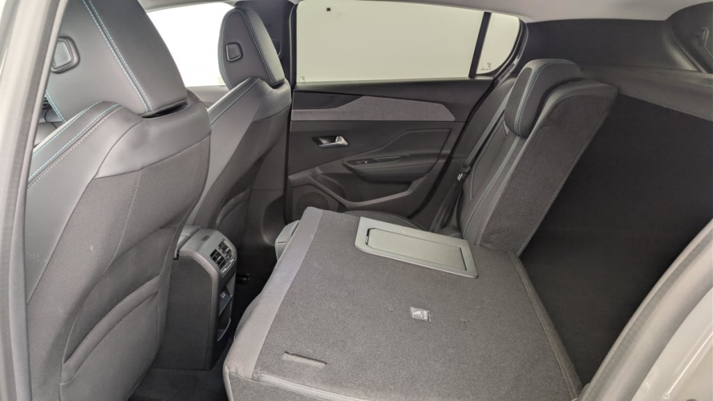 PEUGEOT 308 PureTech 130ch S S BVM6 Allure - ref: 1-367055 - Photo 12