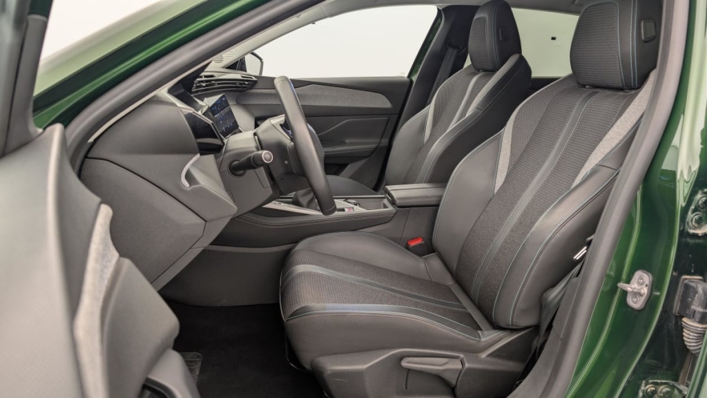 PEUGEOT 308 PureTech 130ch S S BVM6 Allure - ref: 1-367065 - Photo 16