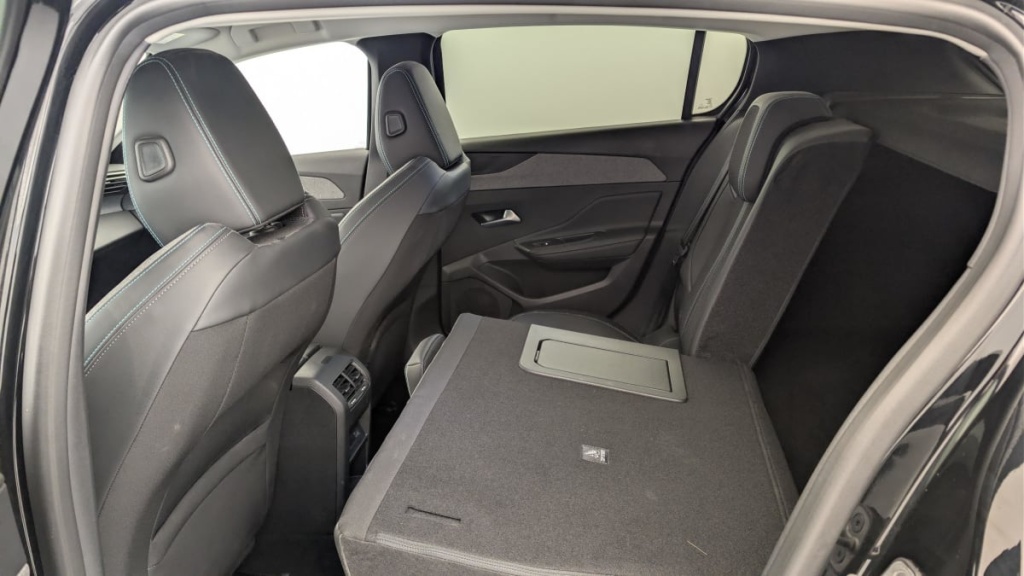 PEUGEOT 308 PureTech 130ch S S BVM6 Allure - ref: 1-367068 - Photo 12