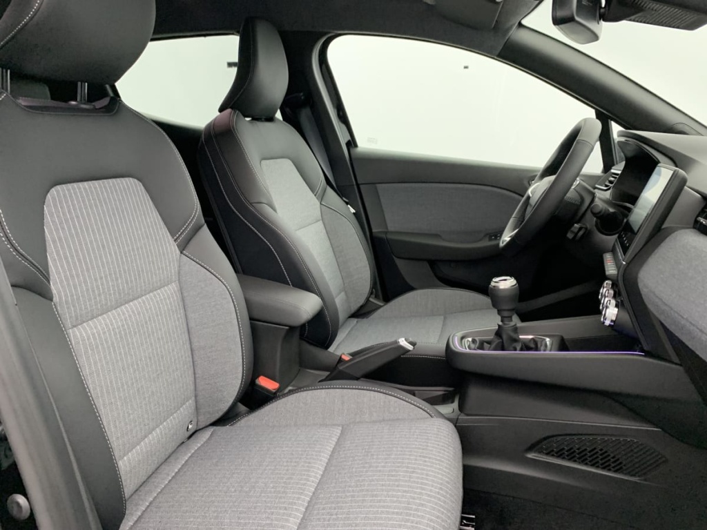 RENAULT Clio TCE 90 CH GSR2 TECHNO - ref: 1-367118 - Photo 9