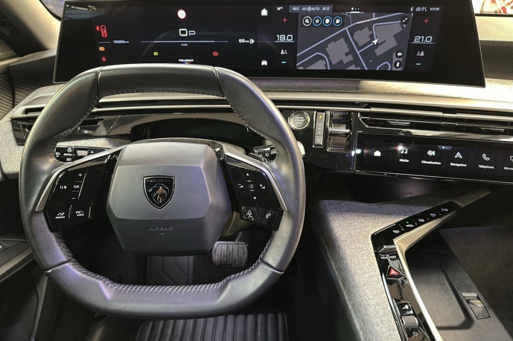 PEUGEOT 3008 HYBRID 136 E-DCS6 ALLURE - ref: 1-367143 - Photo 13