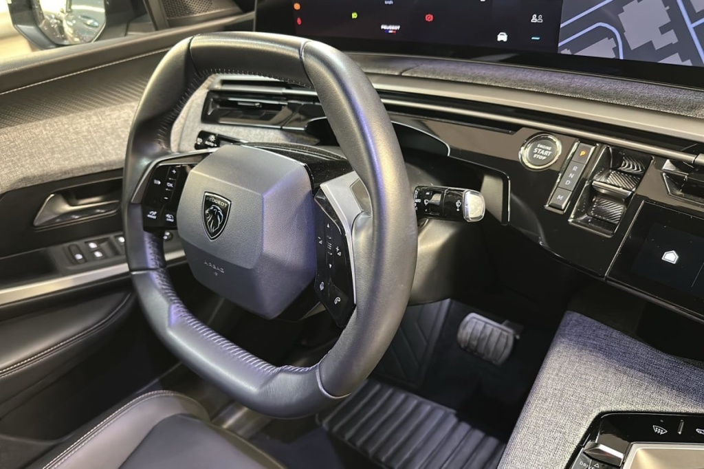 PEUGEOT 3008 HYBRID 136 E-DCS6 ALLURE - ref: 1-367143 - Photo 15