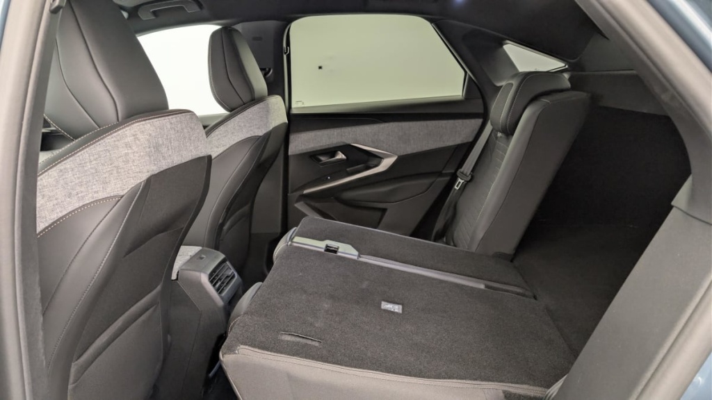 PEUGEOT 3008 HYBRID 136 E-DCS6 ALLURE - ref: 1-367149 - Photo 12