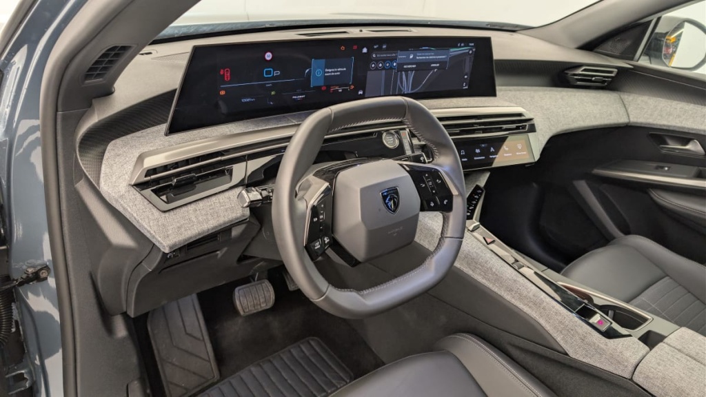 PEUGEOT 3008 HYBRID 136 E-DCS6 ALLURE - ref: 1-367149 - Photo 15