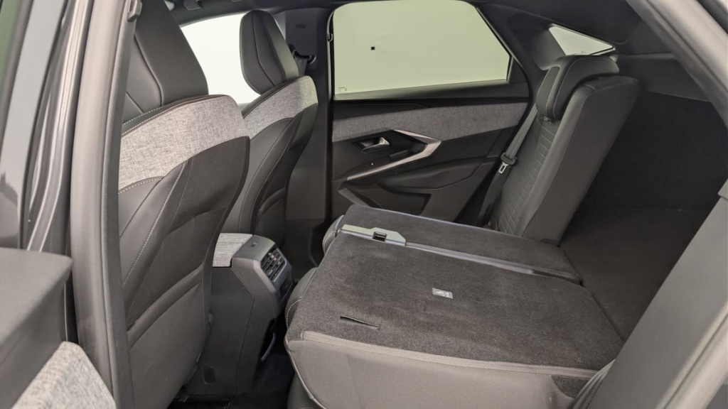 PEUGEOT 3008 HYBRID 136 E-DCS6 ALLURE - ref: 1-367154 - Photo 12