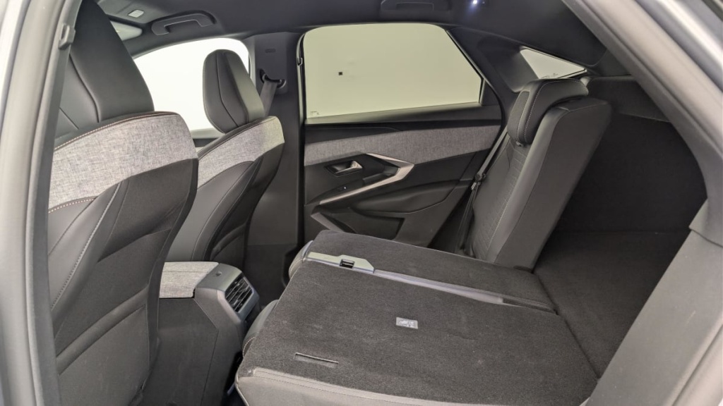 PEUGEOT 3008 HYBRID 136 E-DCS6 ALLURE - ref: 1-367158 - Photo 12