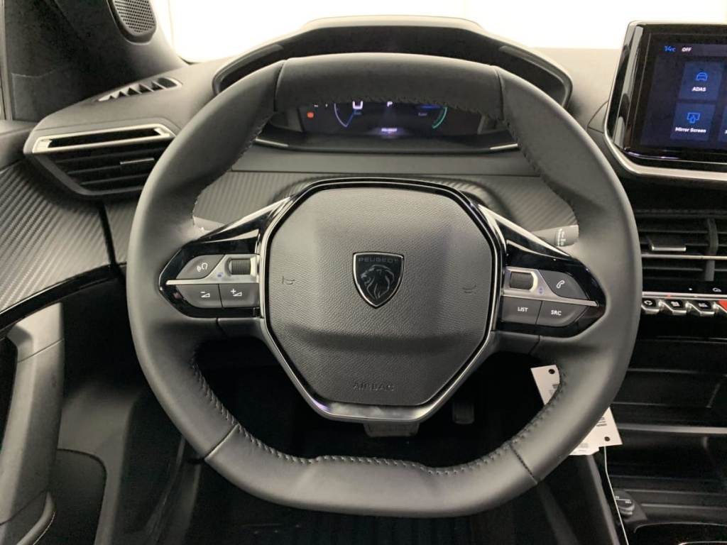 PEUGEOT 2008 Hybrid 145 e-DCS6 Allure - ref: 1-367182 - Photo 15